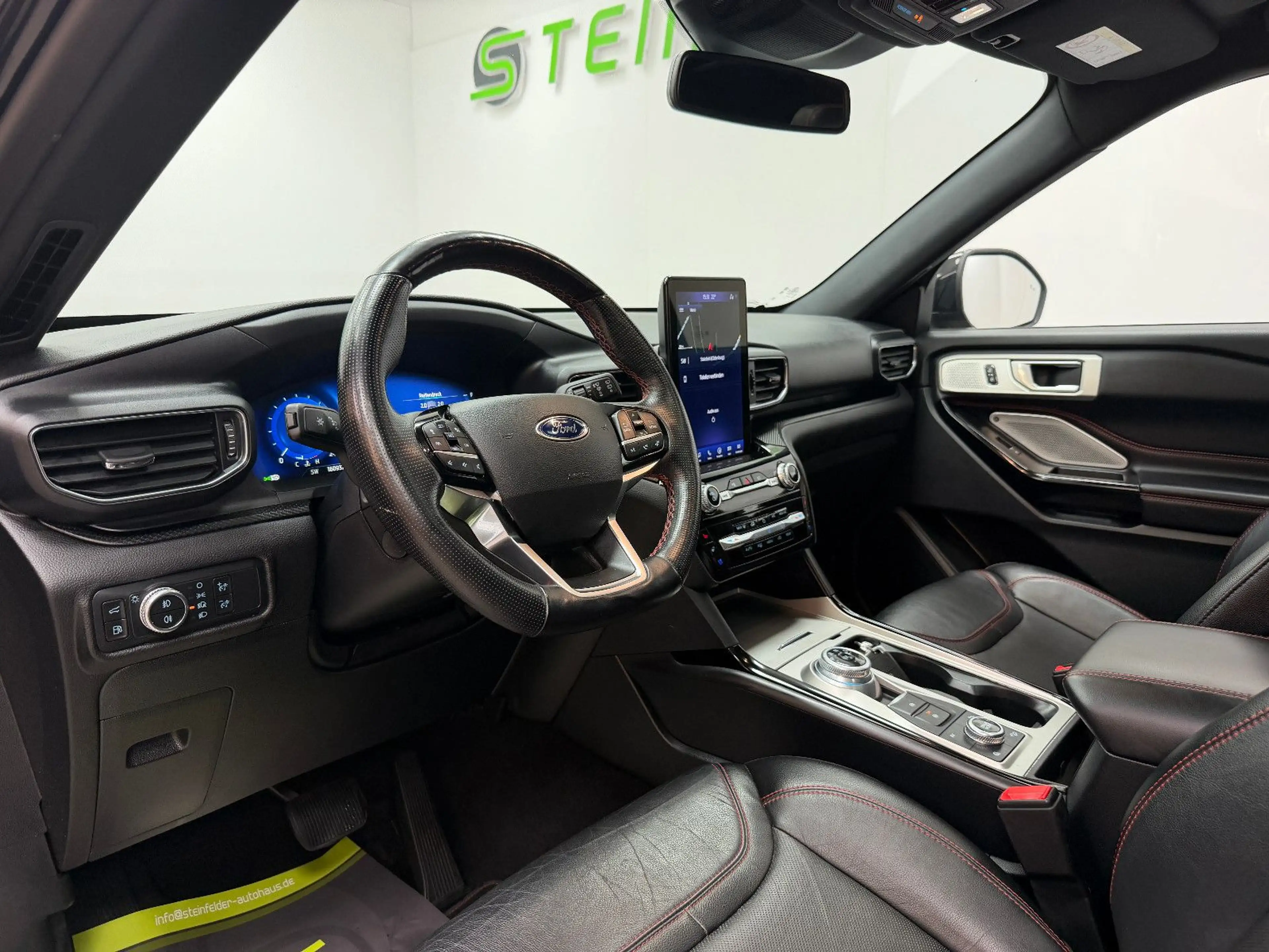 Ford Explorer ST-Line Plug-in-Hybrid 4x4 PANO/360°KAM — photo 9