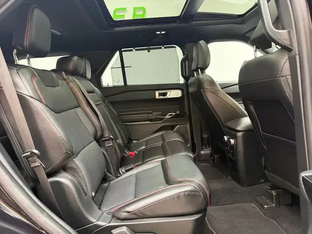 Ford Explorer view 14