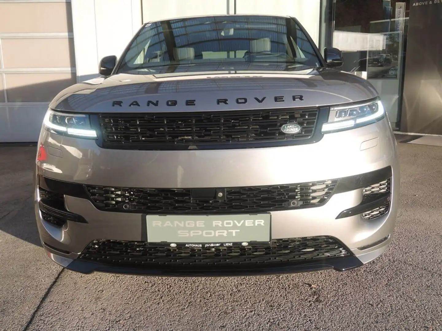Land Rover Range Rover Sport P460e PHEV AWD Dynamic SE Aut. Grau - 2