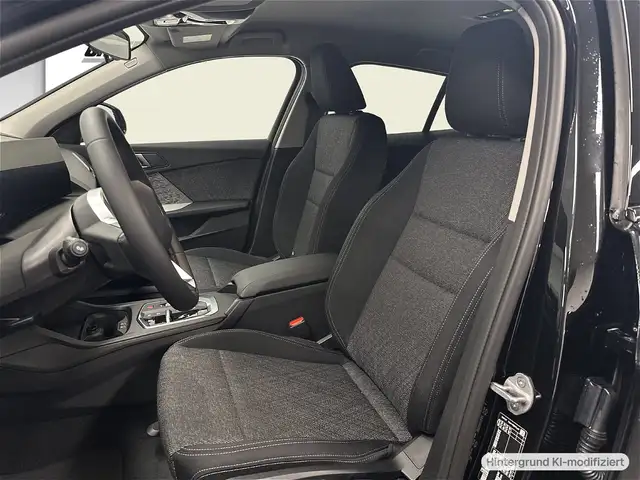 BMW 1 Series view 10