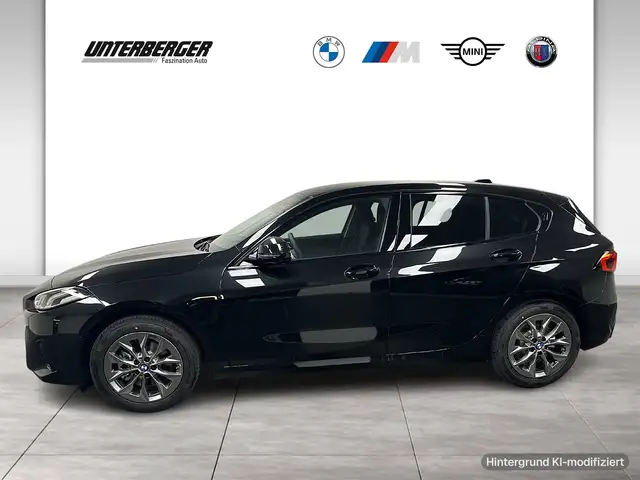 BMW 1 Series view 3
