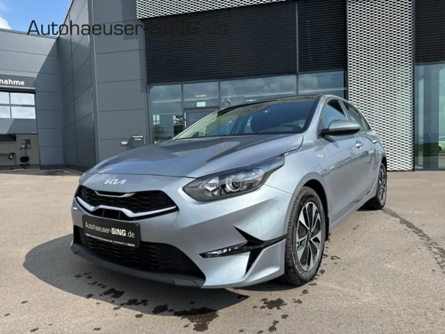 Kia Ceed / cee'd Navi Tempomat Kamera Klima AppleCar Sitzhz. Silber - 1