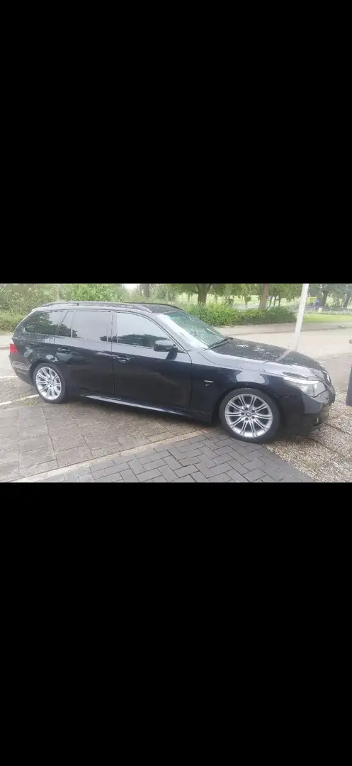BMW 523 523i Zwart - 1