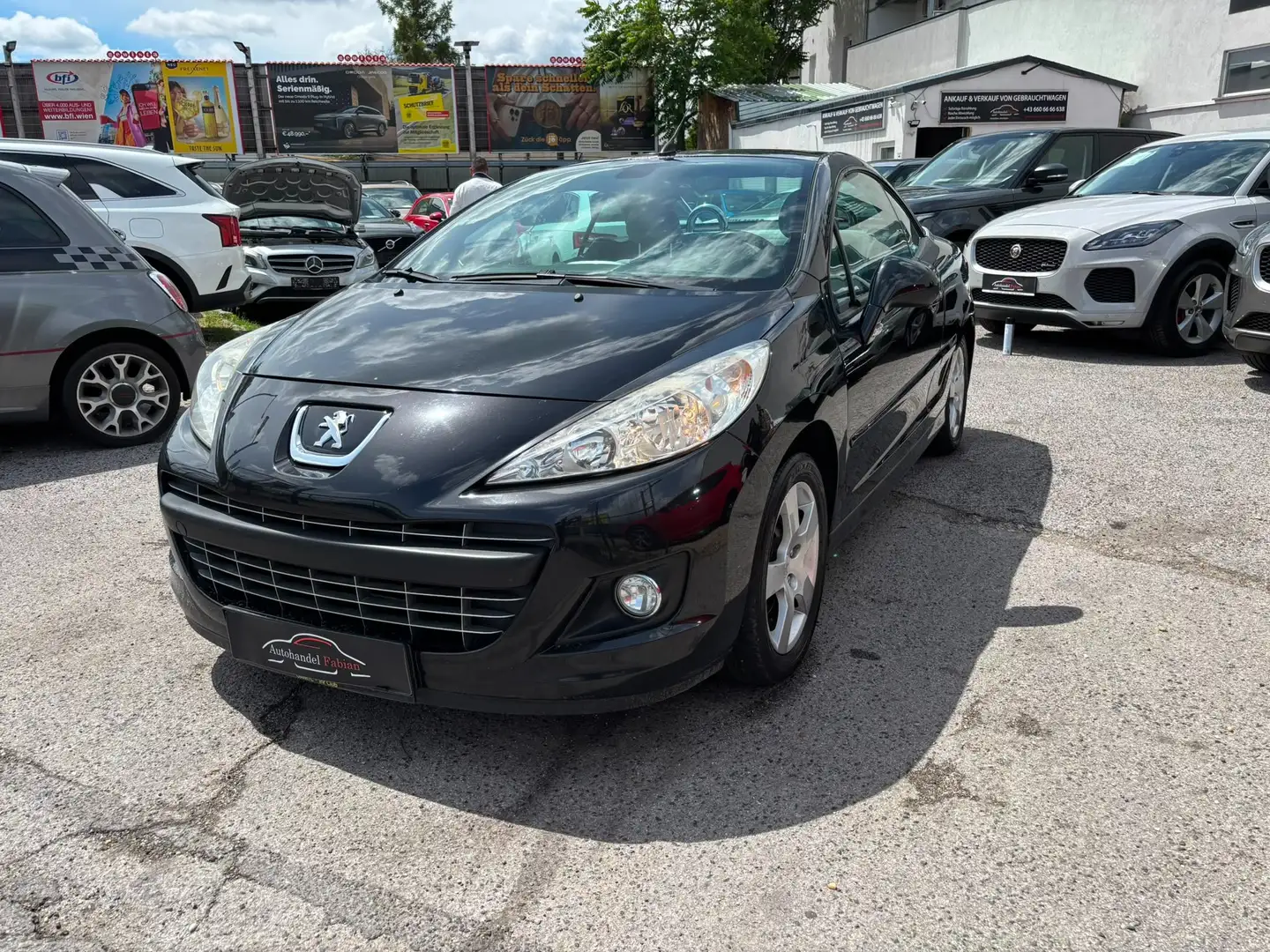 Peugeot 207 CC 1,6 VTi 120PS Parkhilfe Sitzheizung 2ZonenKlima Schwarz - 1