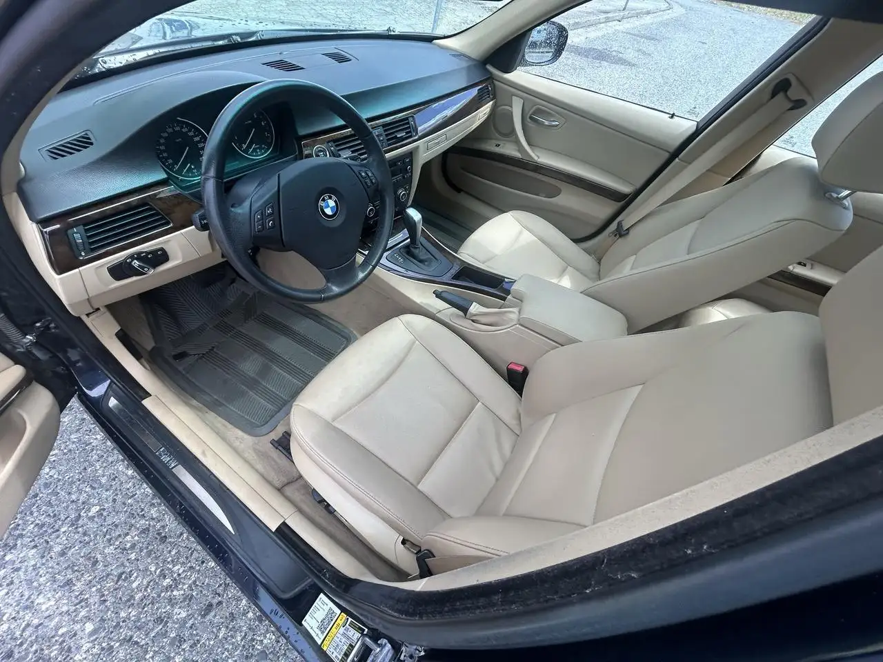 BMW 3 Series снимка BMW 3 Series