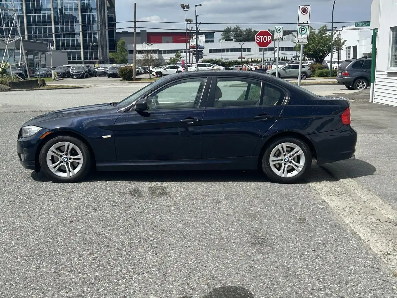 BMW 3 Series снимка BMW 3 Series