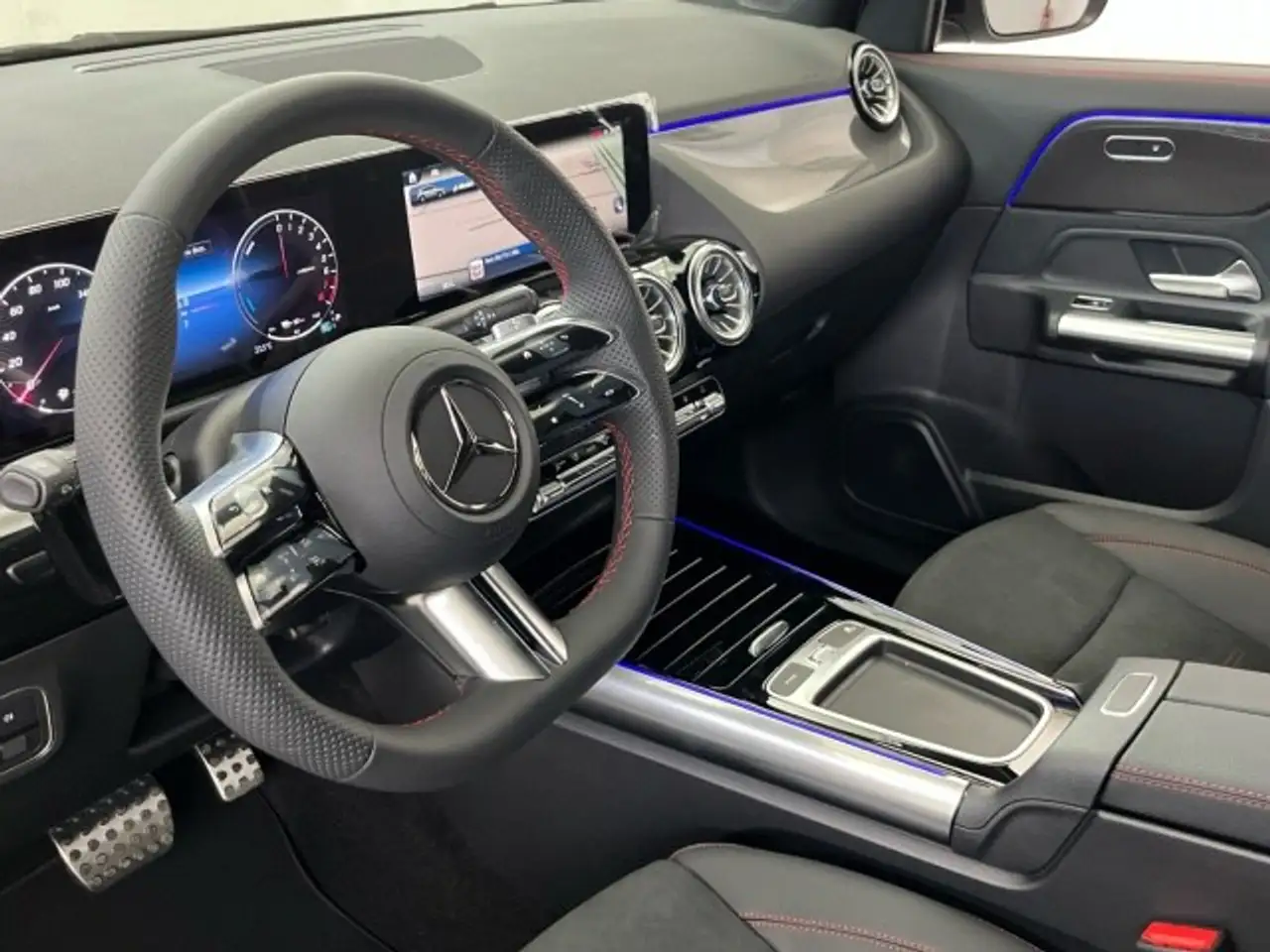 Mercedes-Benz GLA 2026 — фото 6