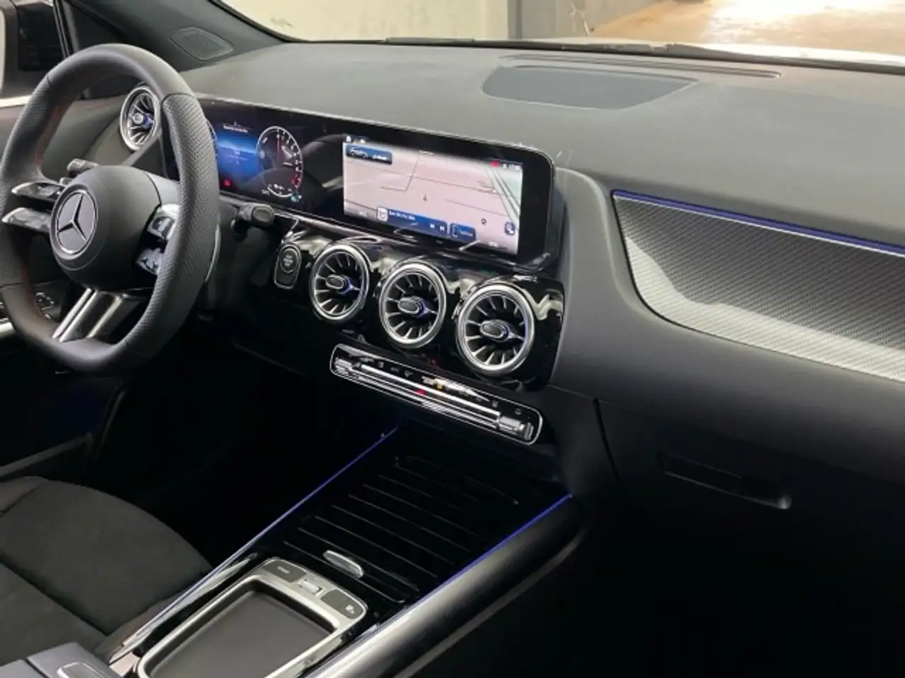 Mercedes-Benz GLA 2026 — фото 10