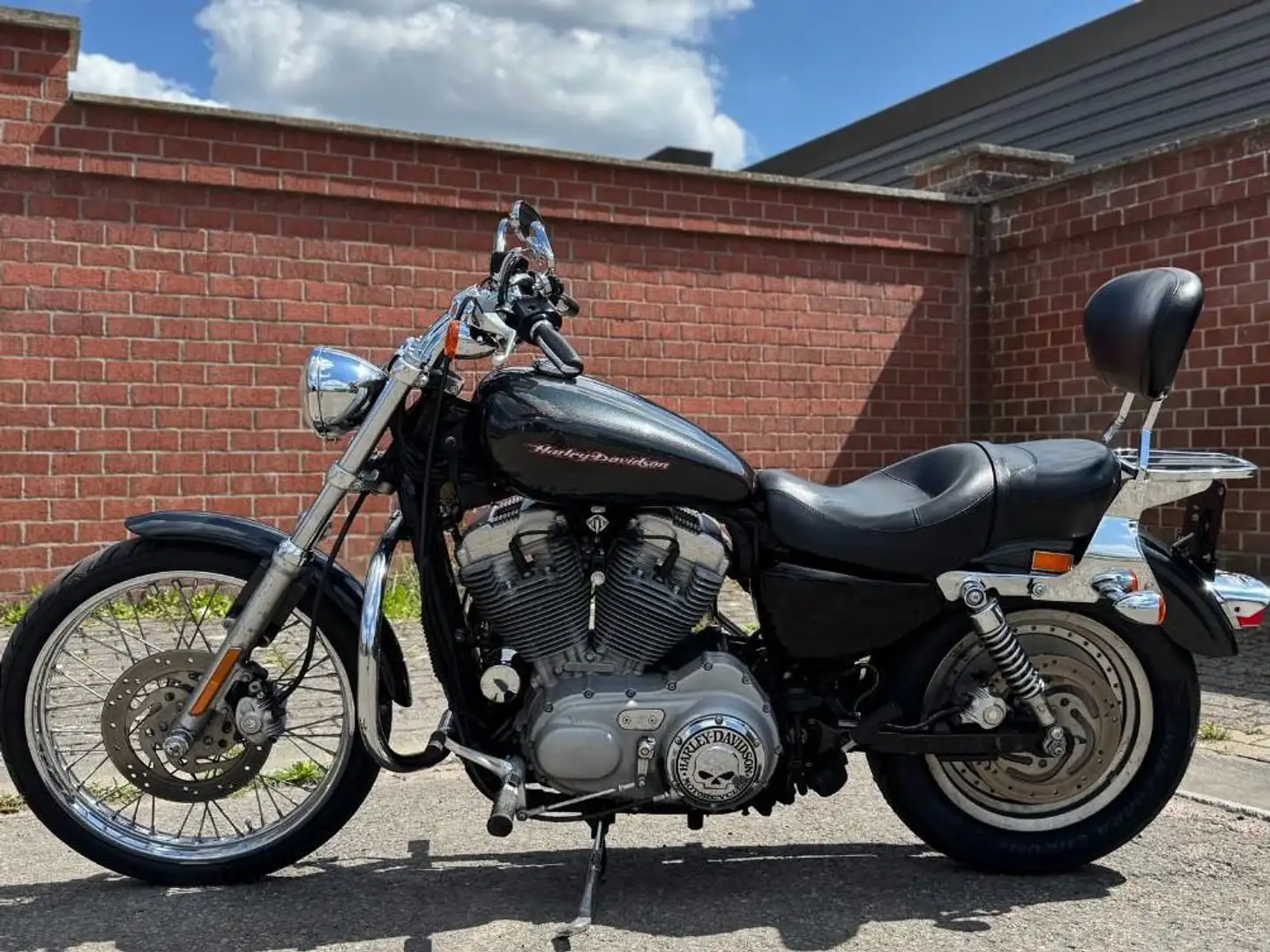 Harley-Davidson Sportster 883 Srebrny - 2