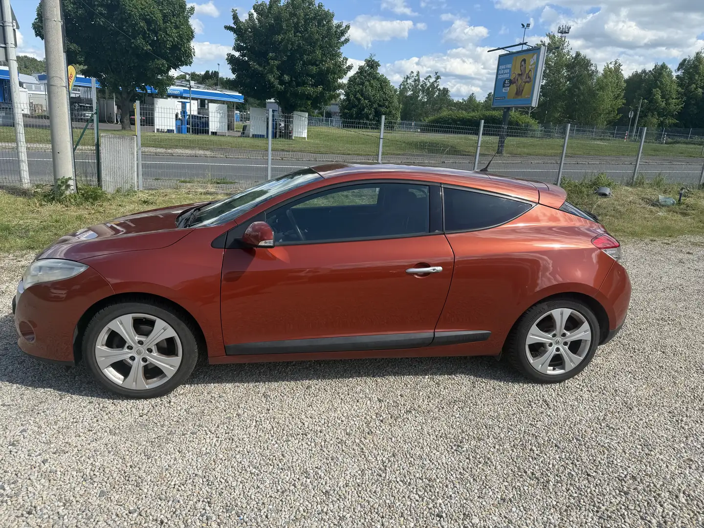 Renault Megane 1.6 TÜV 04.2027 Oranje - 1