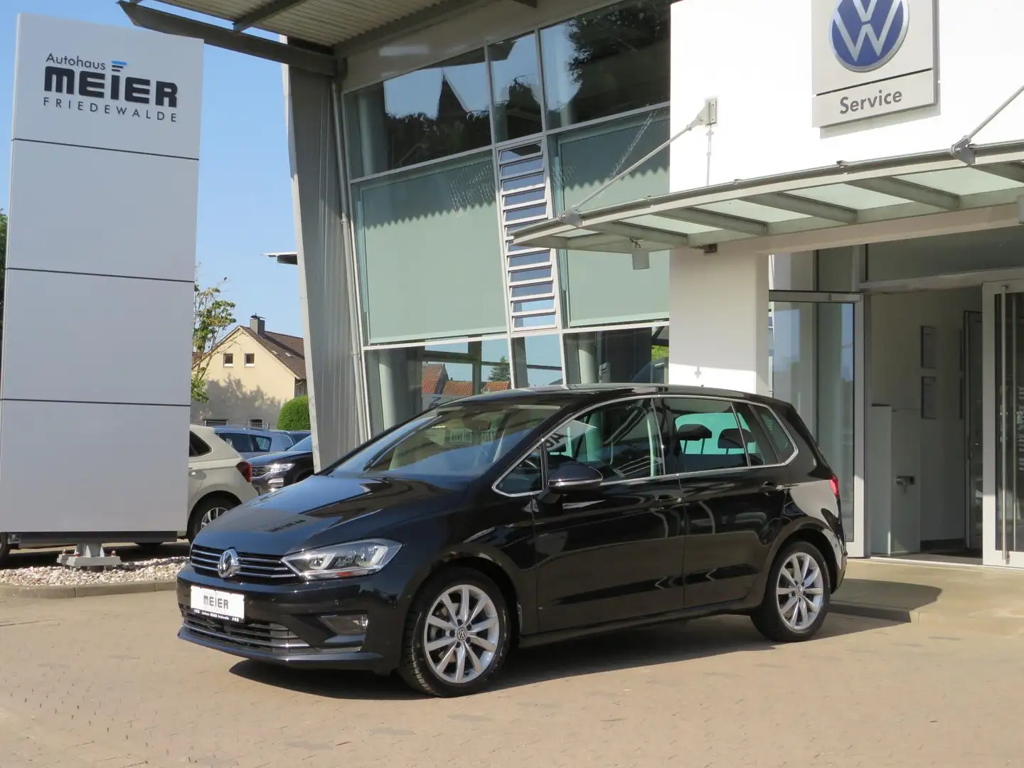 Volkswagen Golf Sportsvan Golf VII Sportsvan 1.4 TSI DSG Highline Navi Kam Zwart - 2
