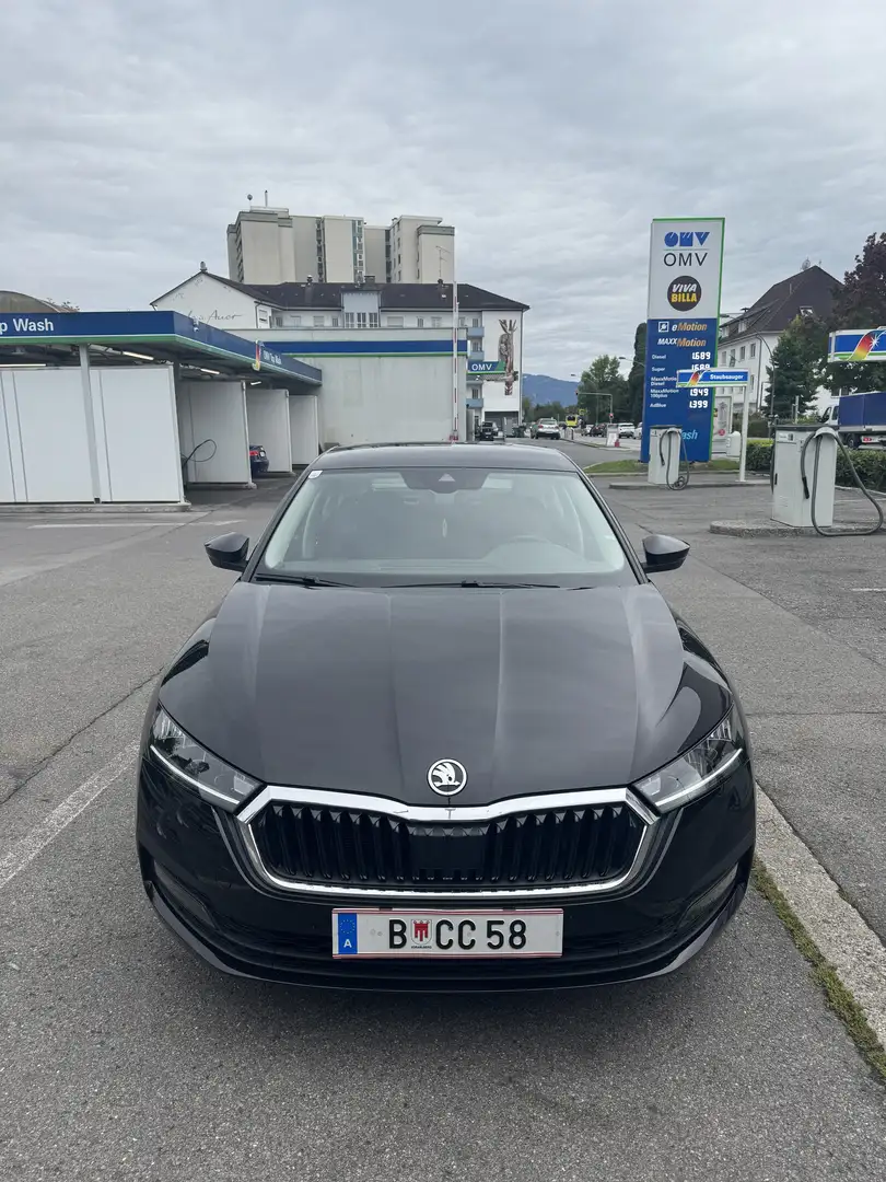 Skoda Octavia 2,0 TDI Ambition DSG - 2