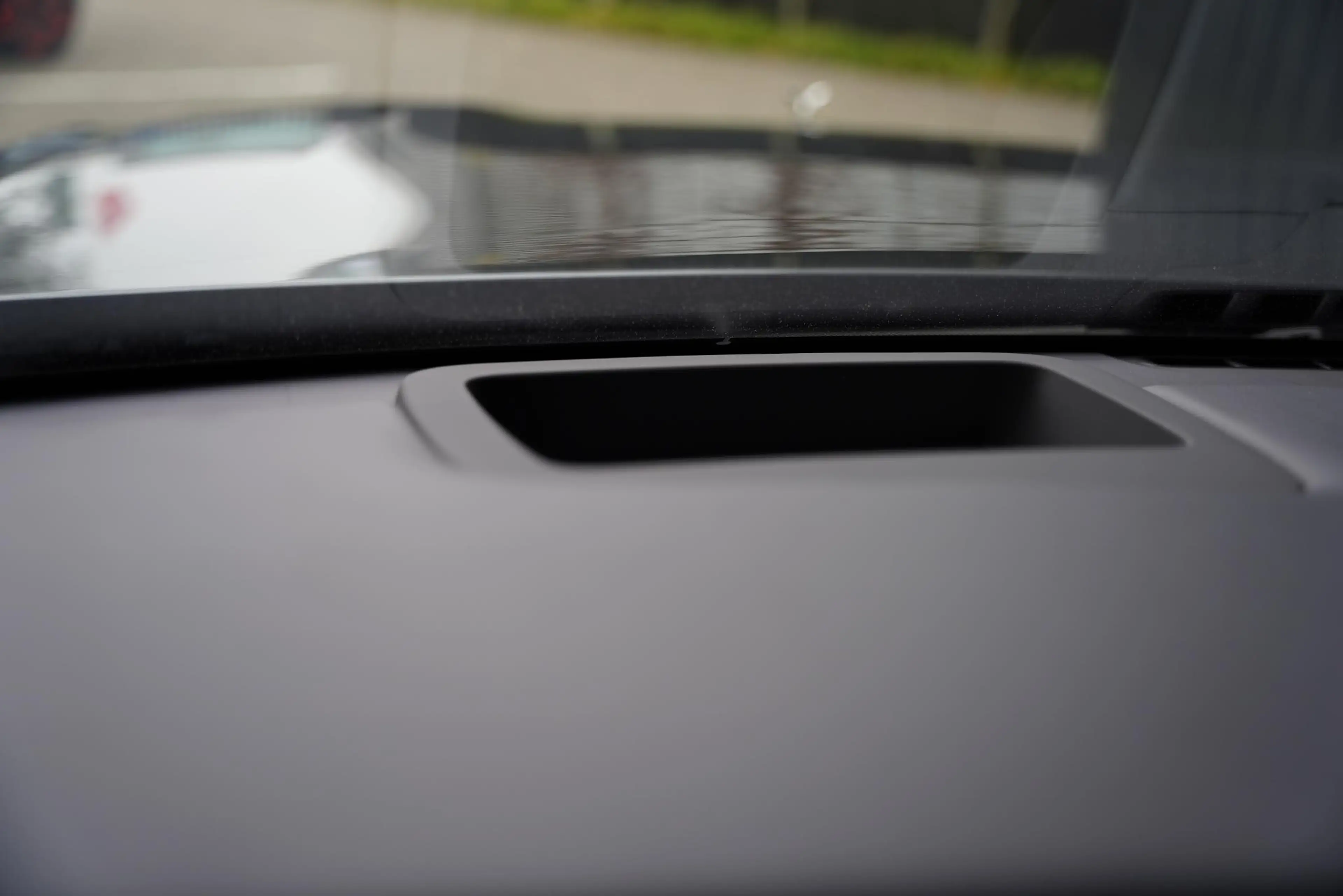 Rolls-Royce Spectre AWD / Two Tone Interior + Exterior — photo 19