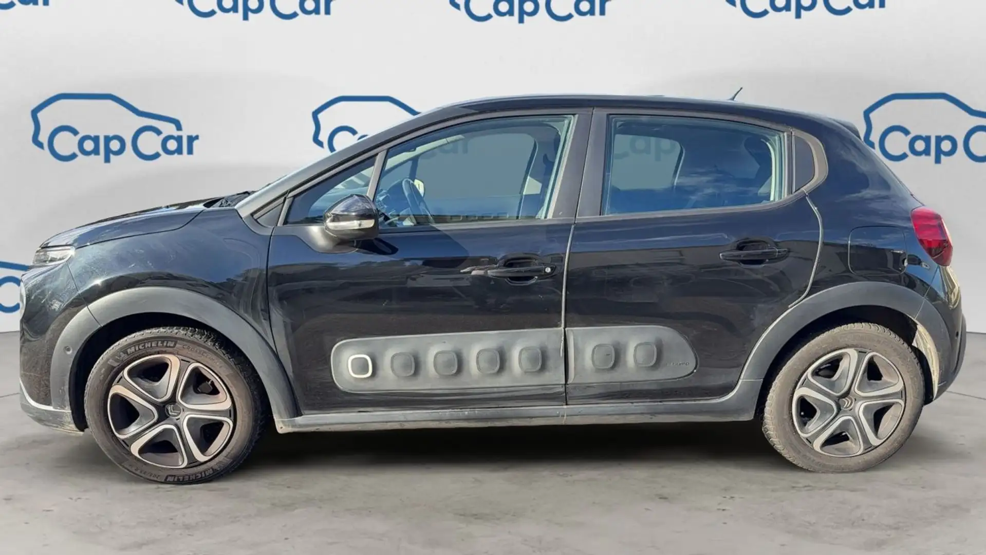 Citroen C3 1.2 PureTech 110 EAT6 Shine - Automatique Noir - 2