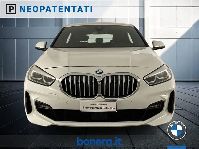 BMW 1 Series view 3