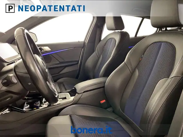 BMW 1 Series view 19
