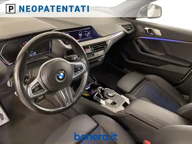 BMW 1 Series view 15