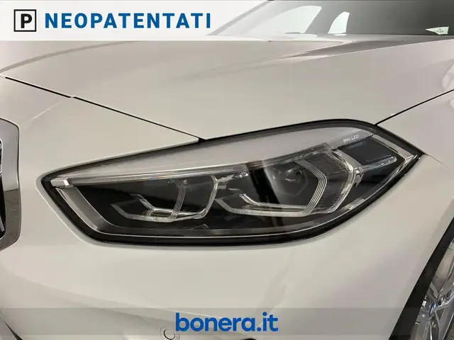 BMW 1 Series view 10
