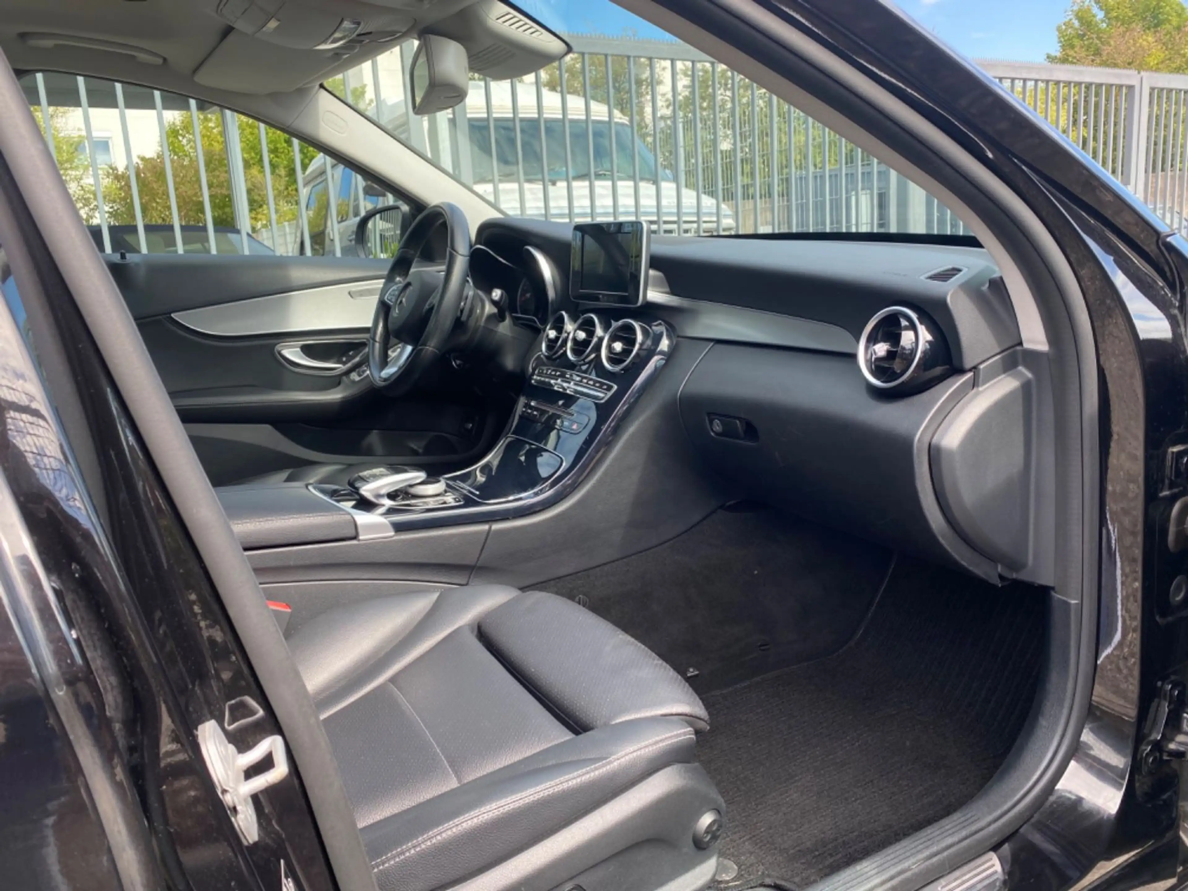 Mercedes-Benz C 180 CGI Limousine Avantgarde *PANO*AUTOMATIK* — photo 7