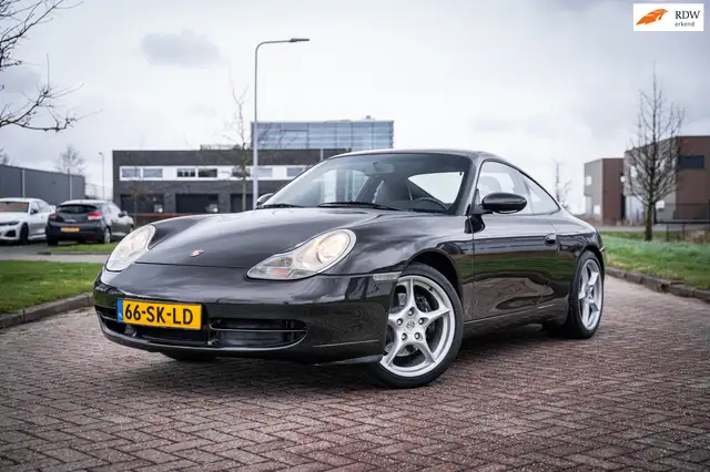 Porsche 911 3.4 Coupé Carrera