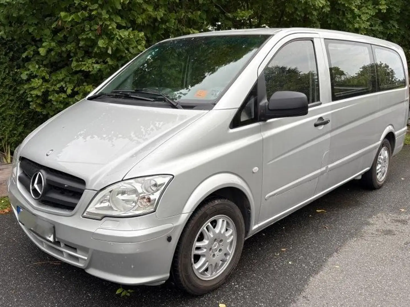 Mercedes-Benz Vito Vito 113 CDI Lang Aut. Mixto Silber - 1