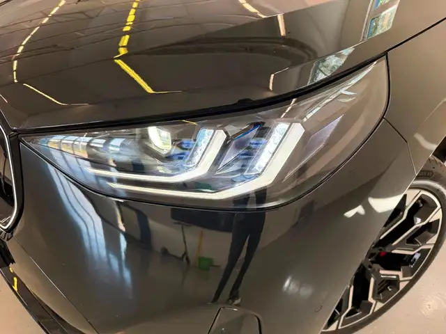 BMW X3 view 8