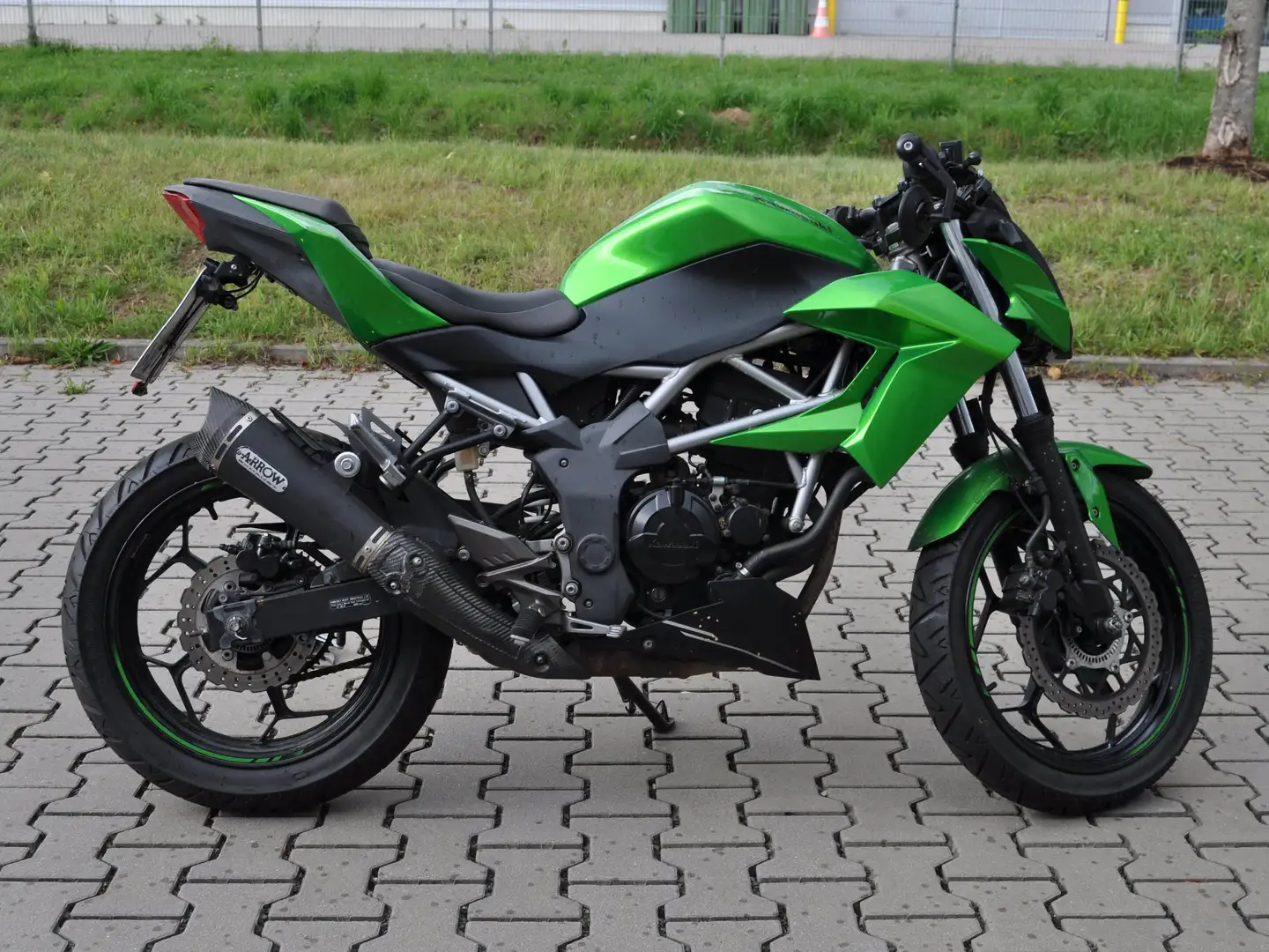 Kawasaki Z 125 leicht beschädigte Kawasaki Z 125 Grün - 1