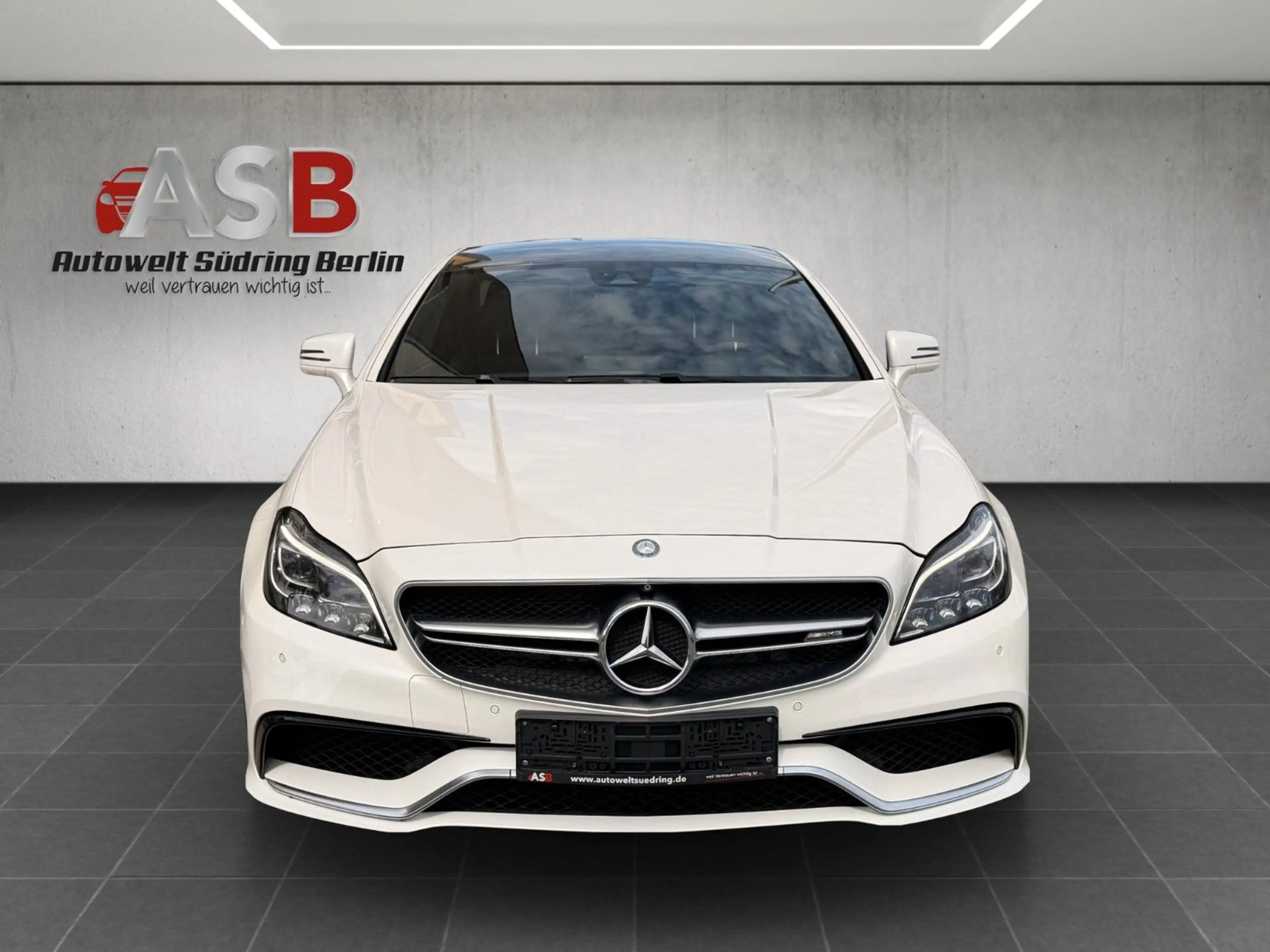 Mercedes-Benz CLS 63 AMG CLS 63 S AMG 4Matic*Comand*ILS LED* AMG Driver's — photo 2