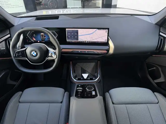 BMW X3 view 5
