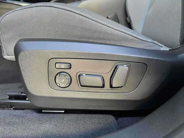 BMW X3 view 9