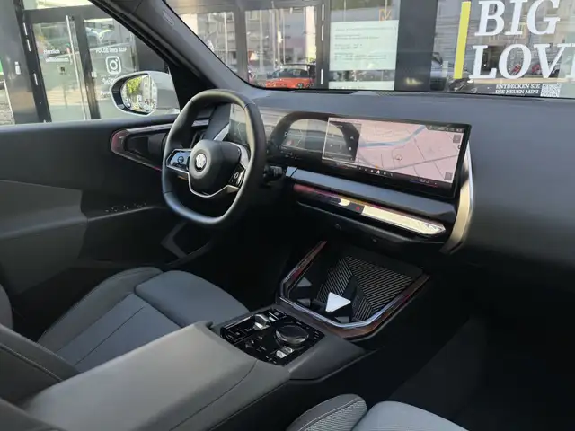 BMW X3 view 6