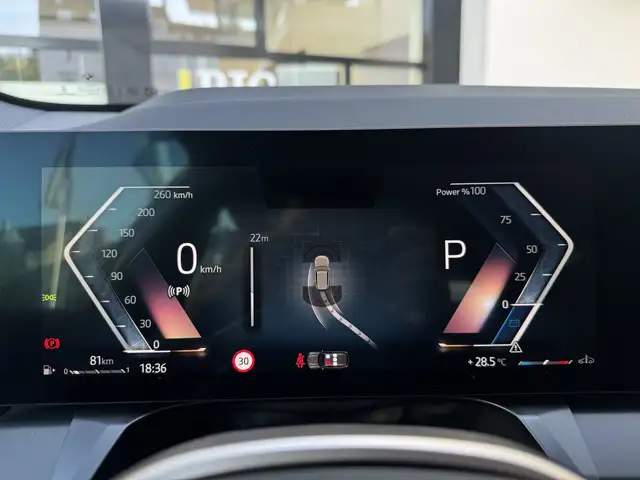 BMW X3 view 16