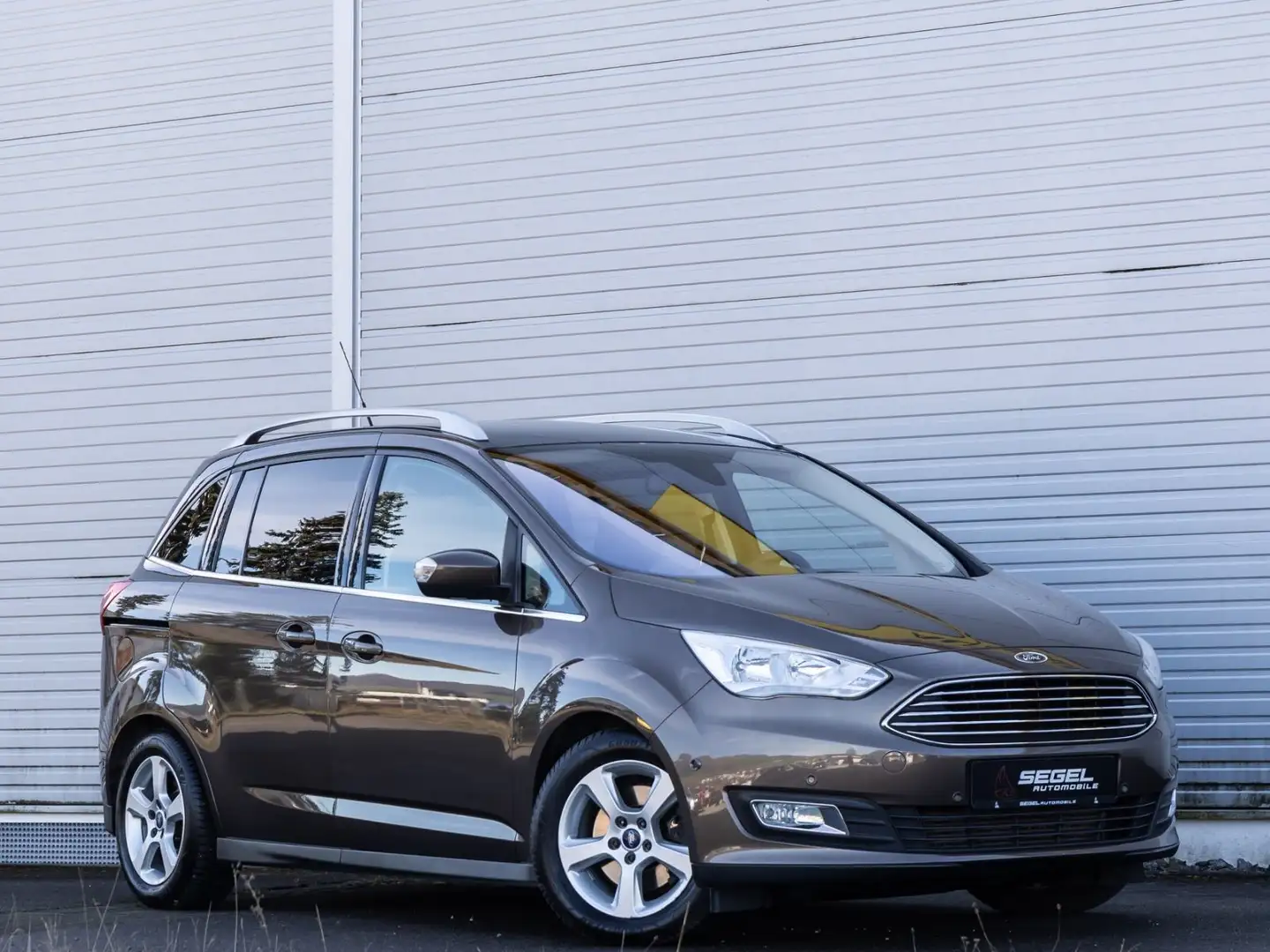 Ford Grand C-Max Grand C-MAX Titanium Brun - 1