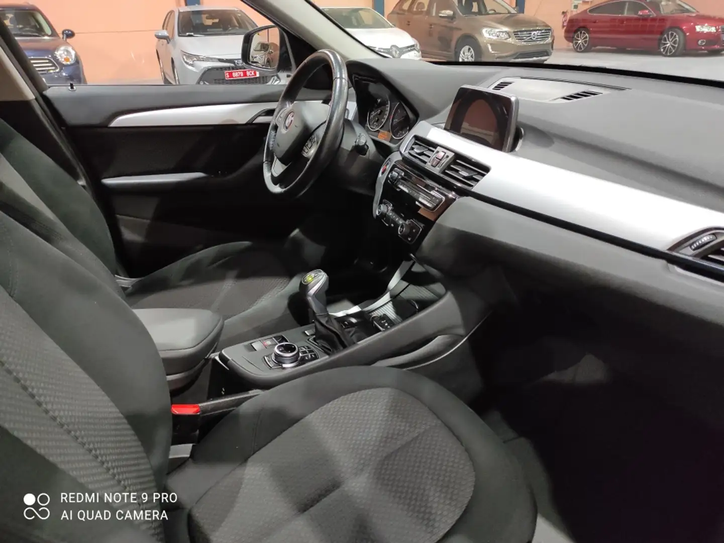 BMW X1 sDrive 18dA Beige - 2