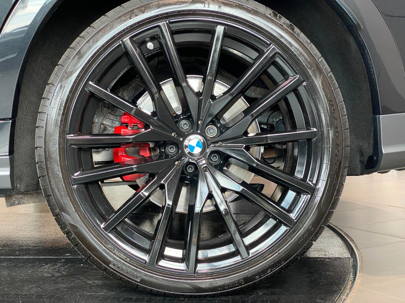 BMW X6 M-Sport Pro M-Sitze Carbon Luft SkyL AHK ACC — photo 7