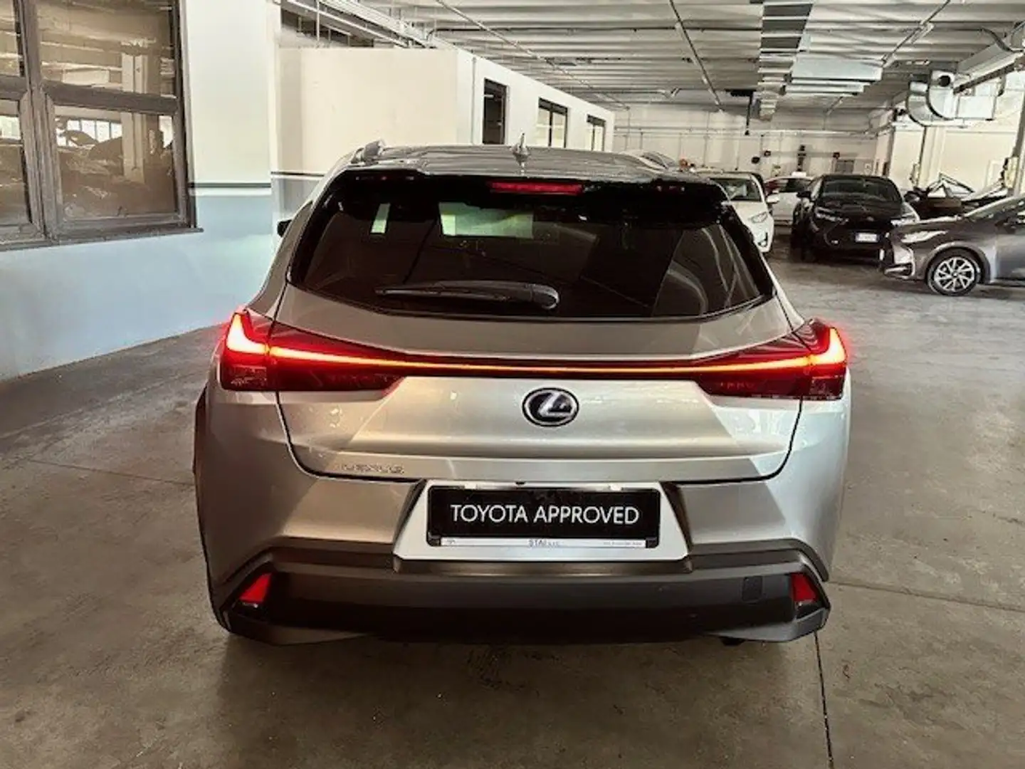 Lexus UX 200 UX 250h 2.0 Business 2wd cvt my20 Grigio - 2