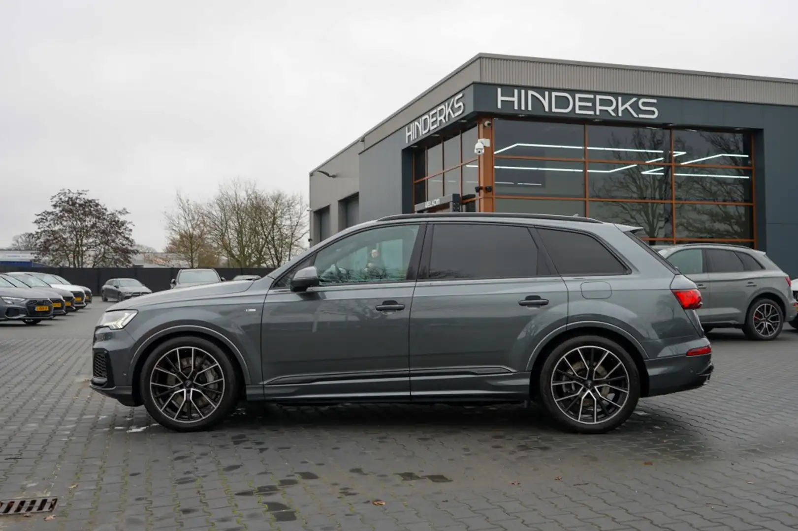 Audi Q7 55 TFSI e Quattro | RS Zetels | Pano | B&O | Adap. Grijs - 2