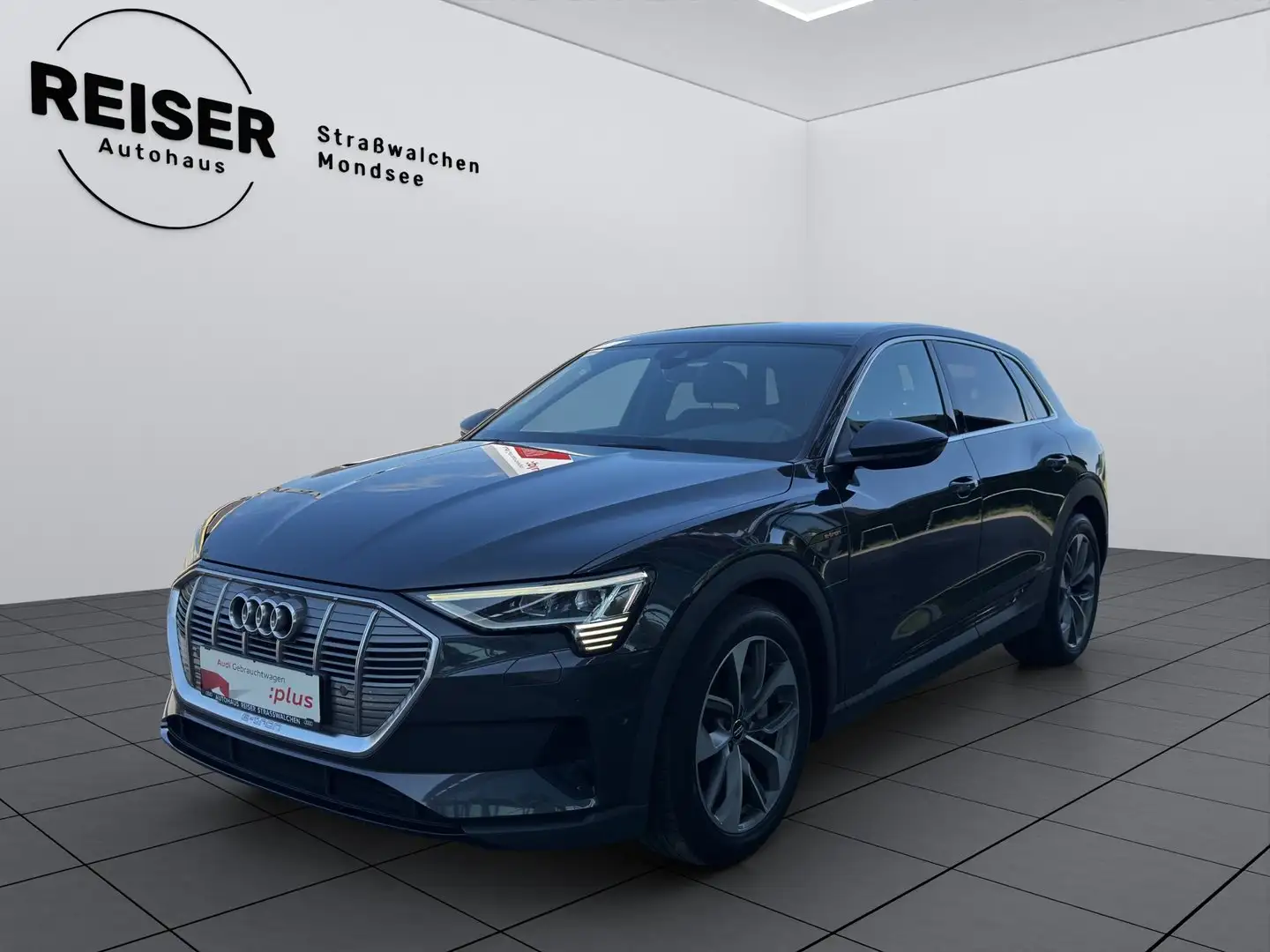 Audi e-tron 50 quattro 230 kW Business Grau - 2