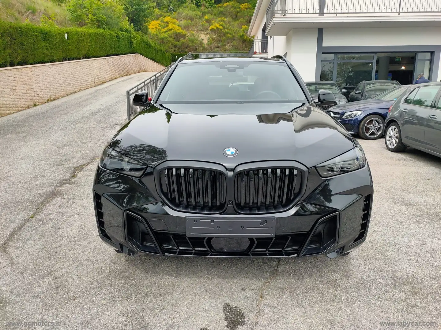 BMW X5 xDrive40d 48V Msport Zwart - 2