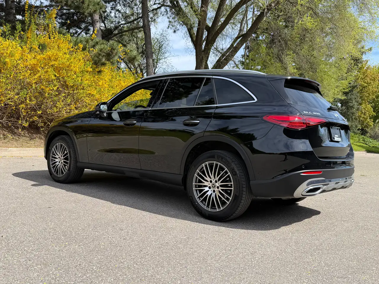 Mercedes-Benz GLC снимка Mercedes-Benz GLC