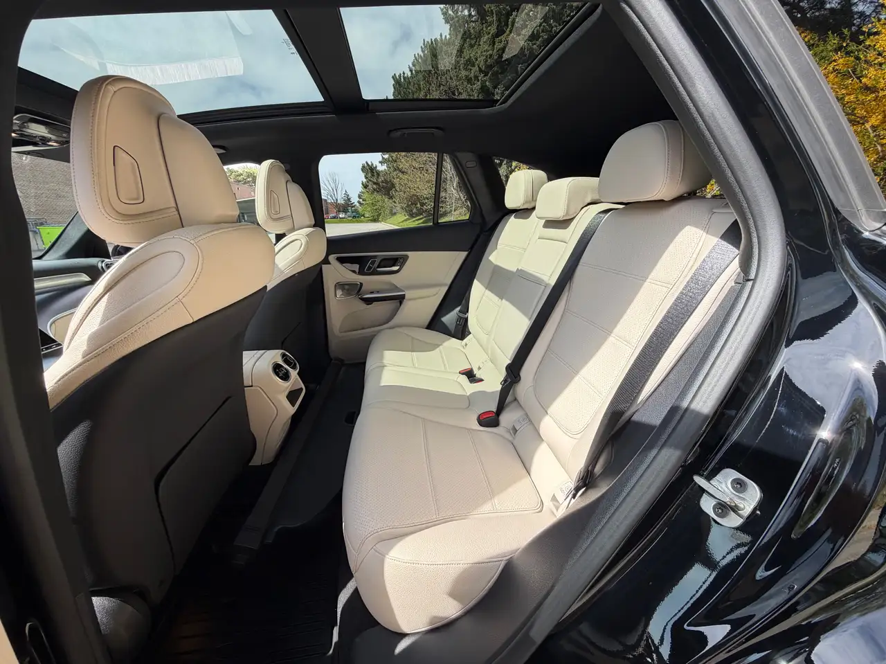 Mercedes-Benz GLC снимка Mercedes-Benz GLC