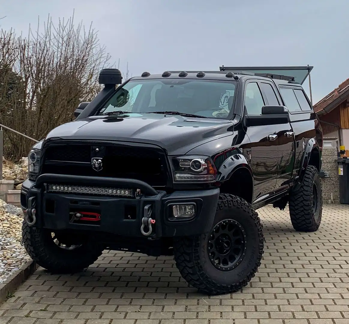 Dodge RAM 1500 Quad Cab Laramie - 1