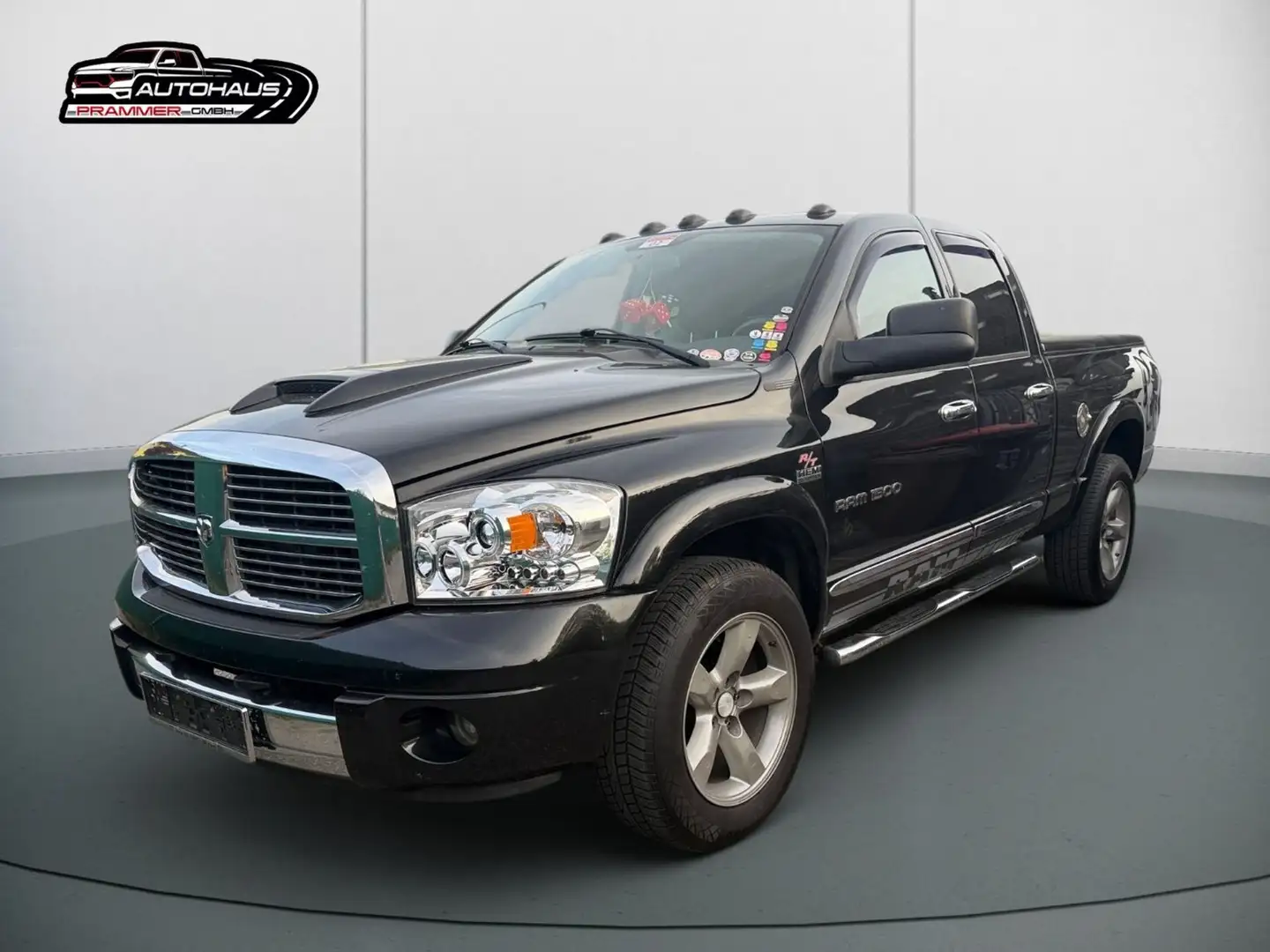 Dodge RAM Laramie 5,7l V8 Schwarz - 1