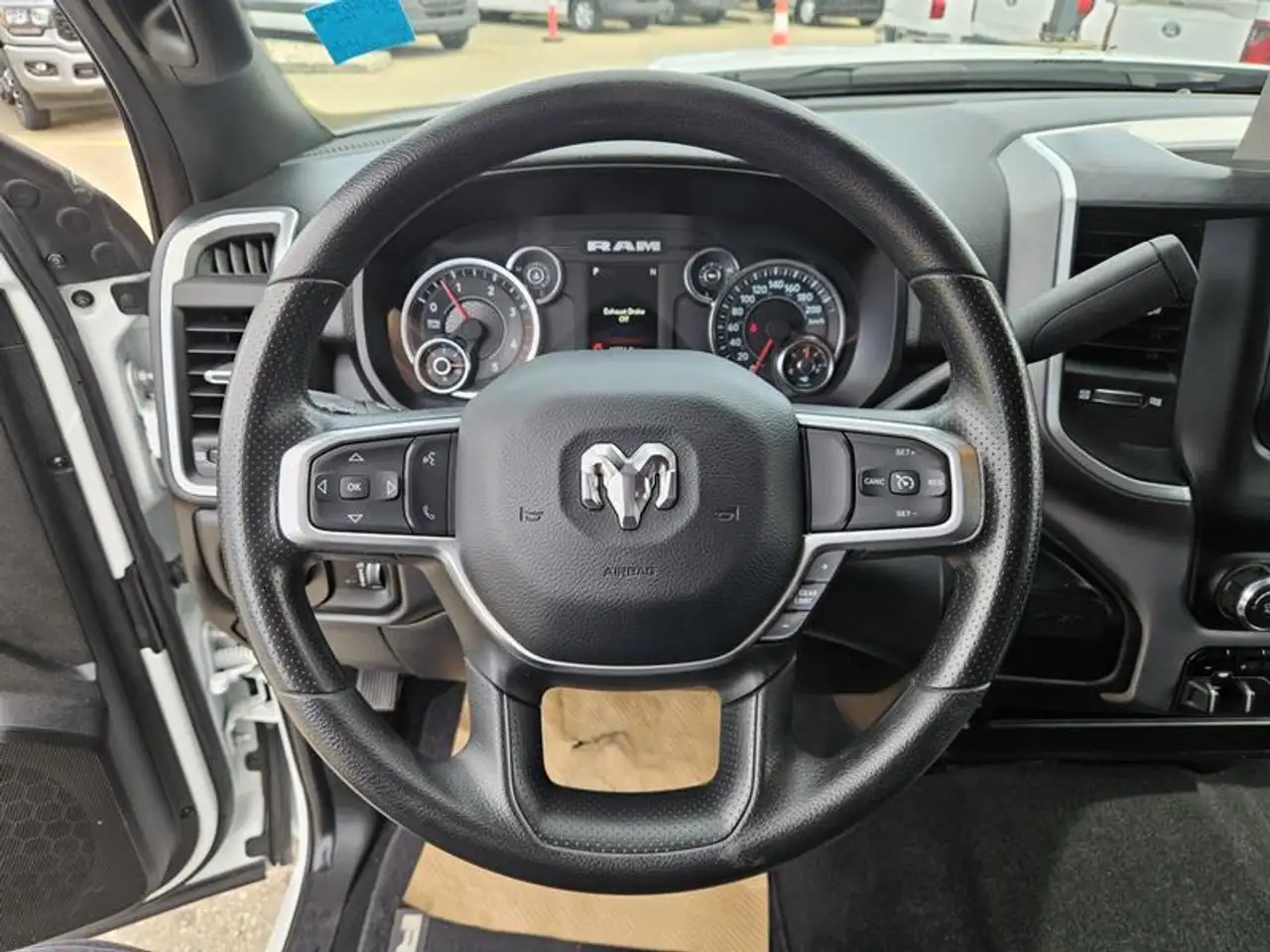 RAM 2500 снимка RAM 2500