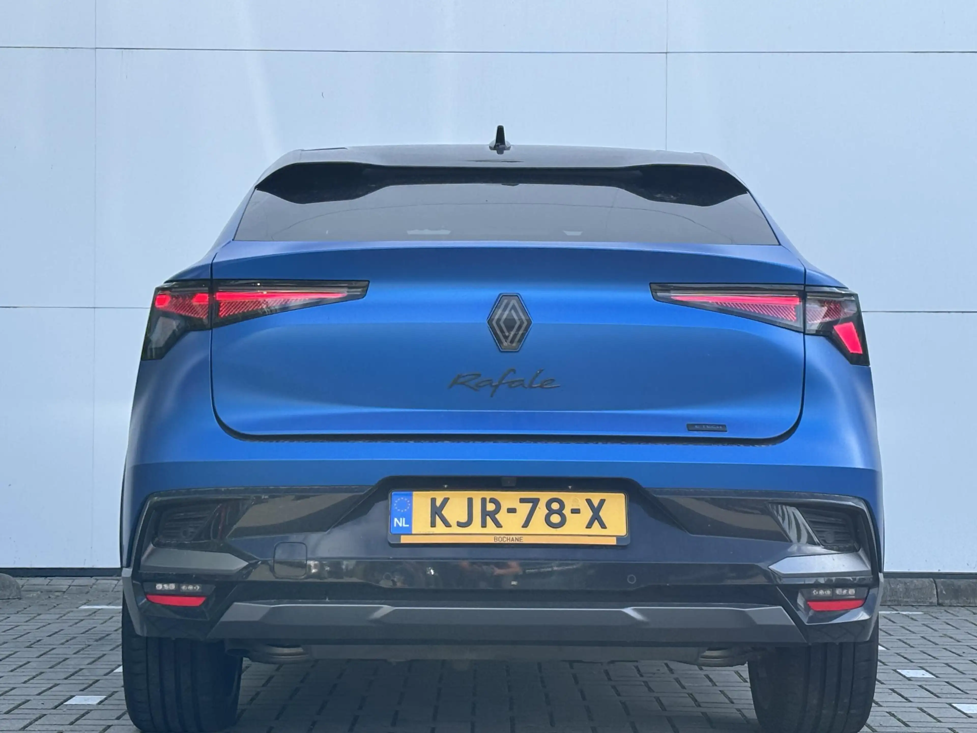 Renault Rafale 1.2 E-Tech 4x4 plug-in hybrid 300 atelier Alpine F — photo 20