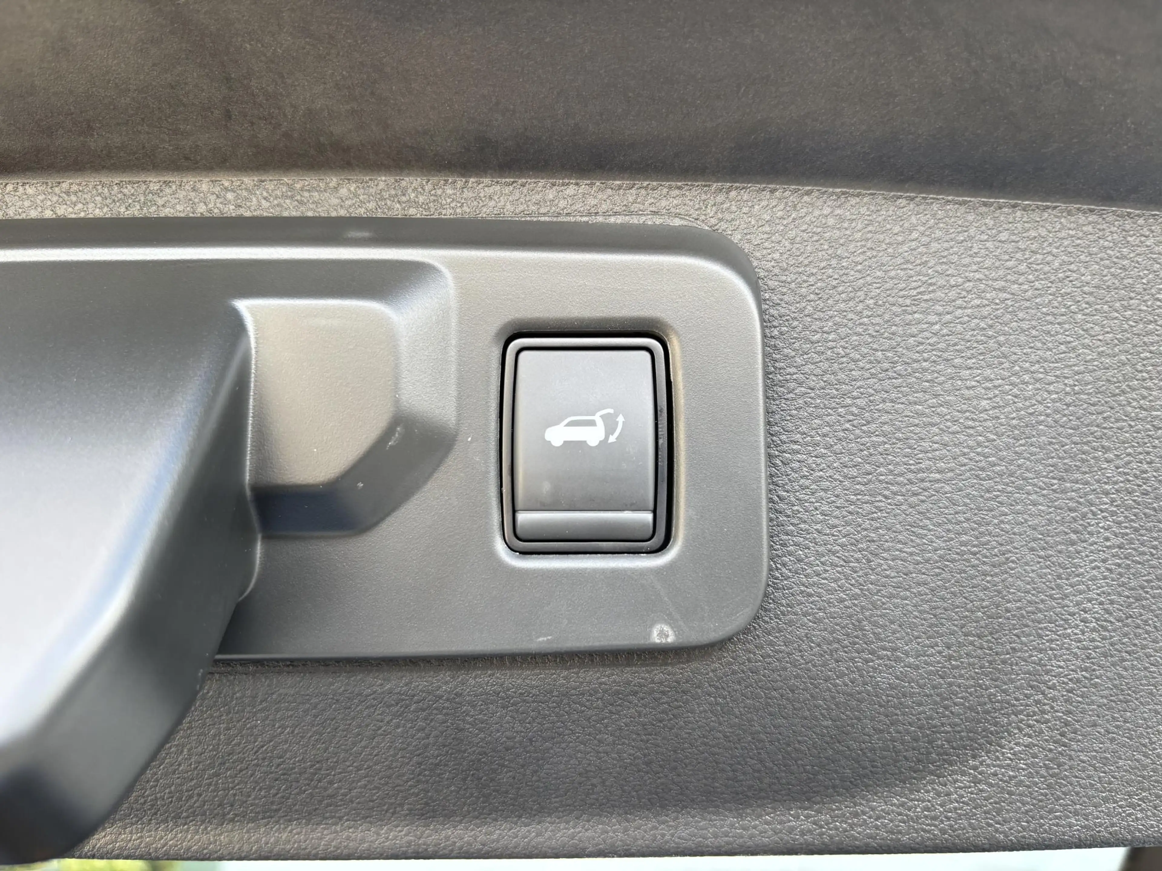 Renault Rafale 1.2 E-Tech 4x4 plug-in hybrid 300 atelier Alpine F — photo 10