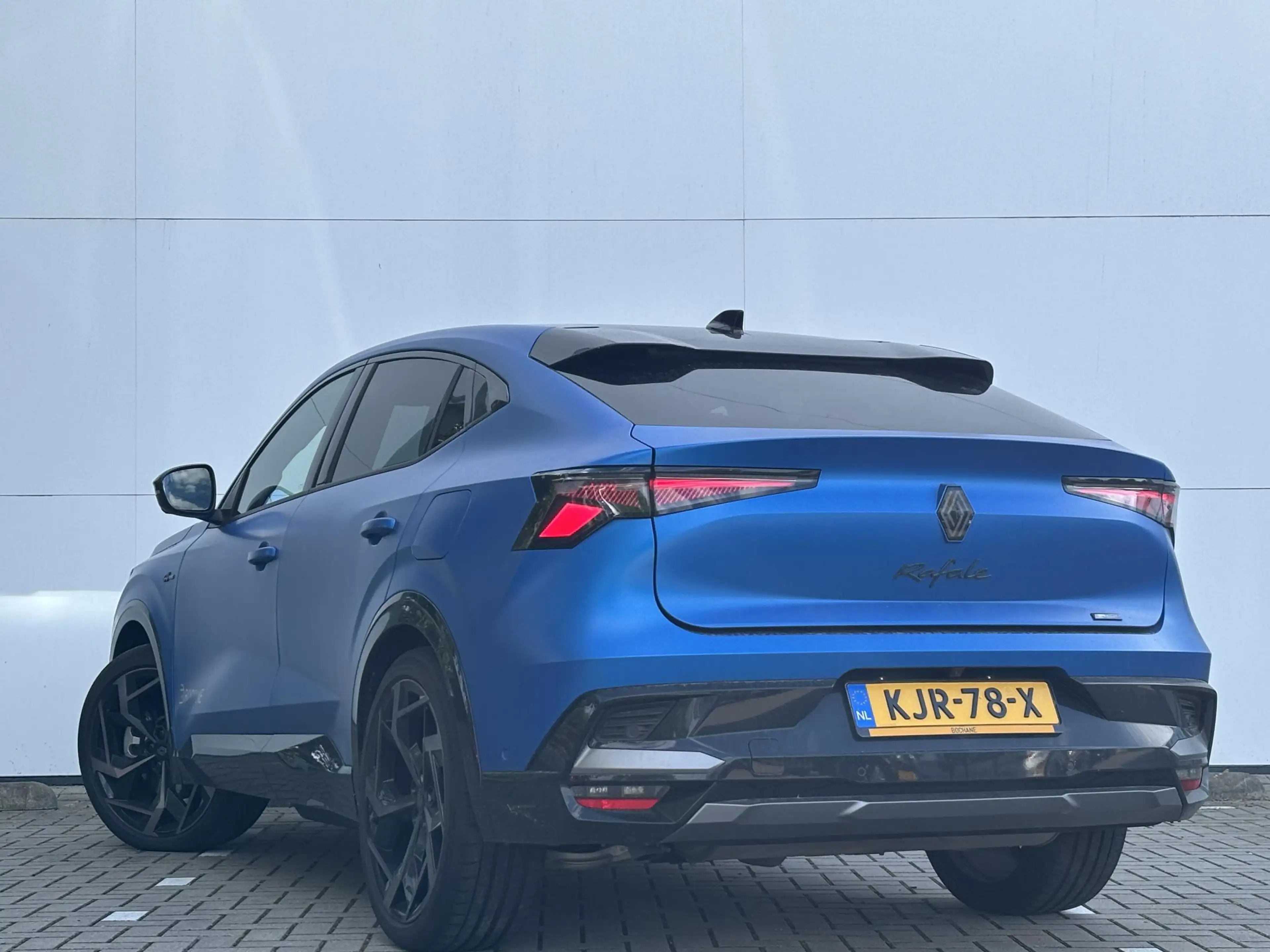 Renault Rafale 1.2 E-Tech 4x4 plug-in hybrid 300 atelier Alpine F — photo 6