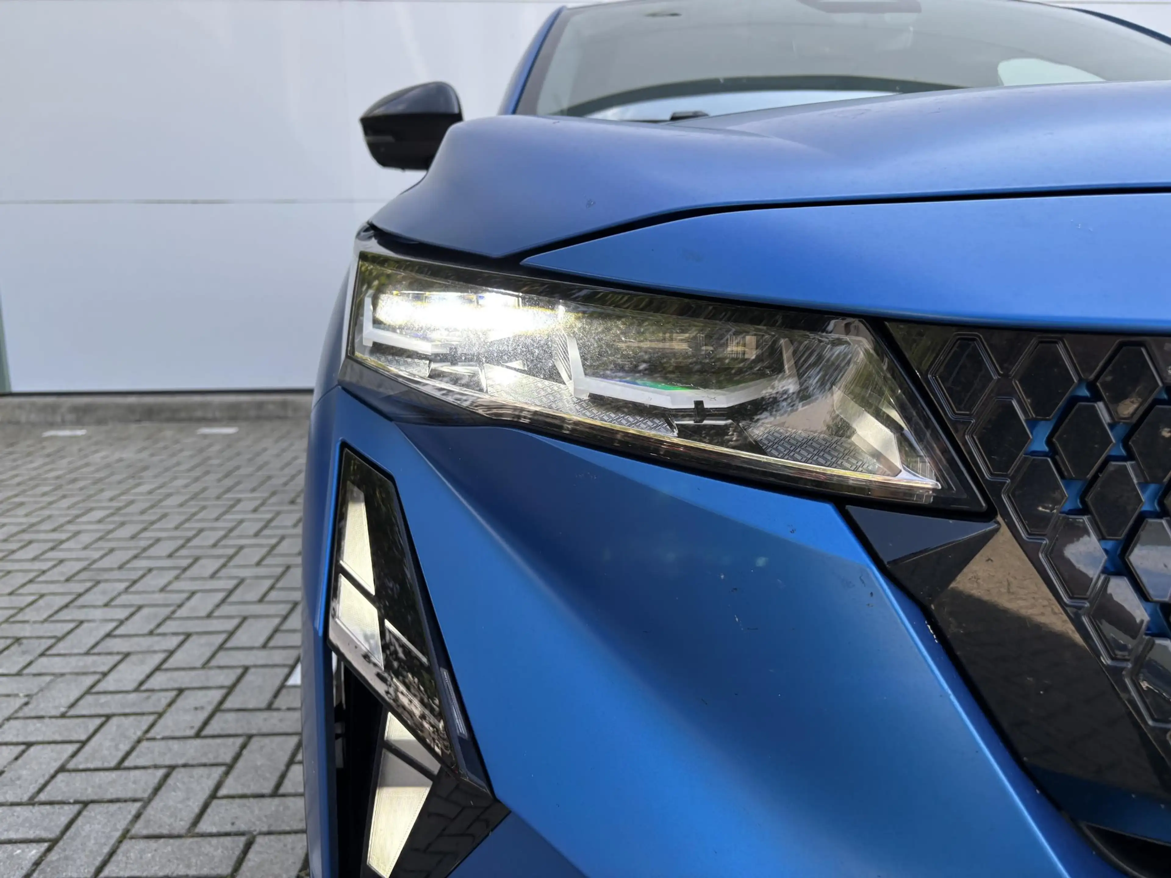 Renault Rafale 1.2 E-Tech 4x4 plug-in hybrid 300 atelier Alpine F — photo 29