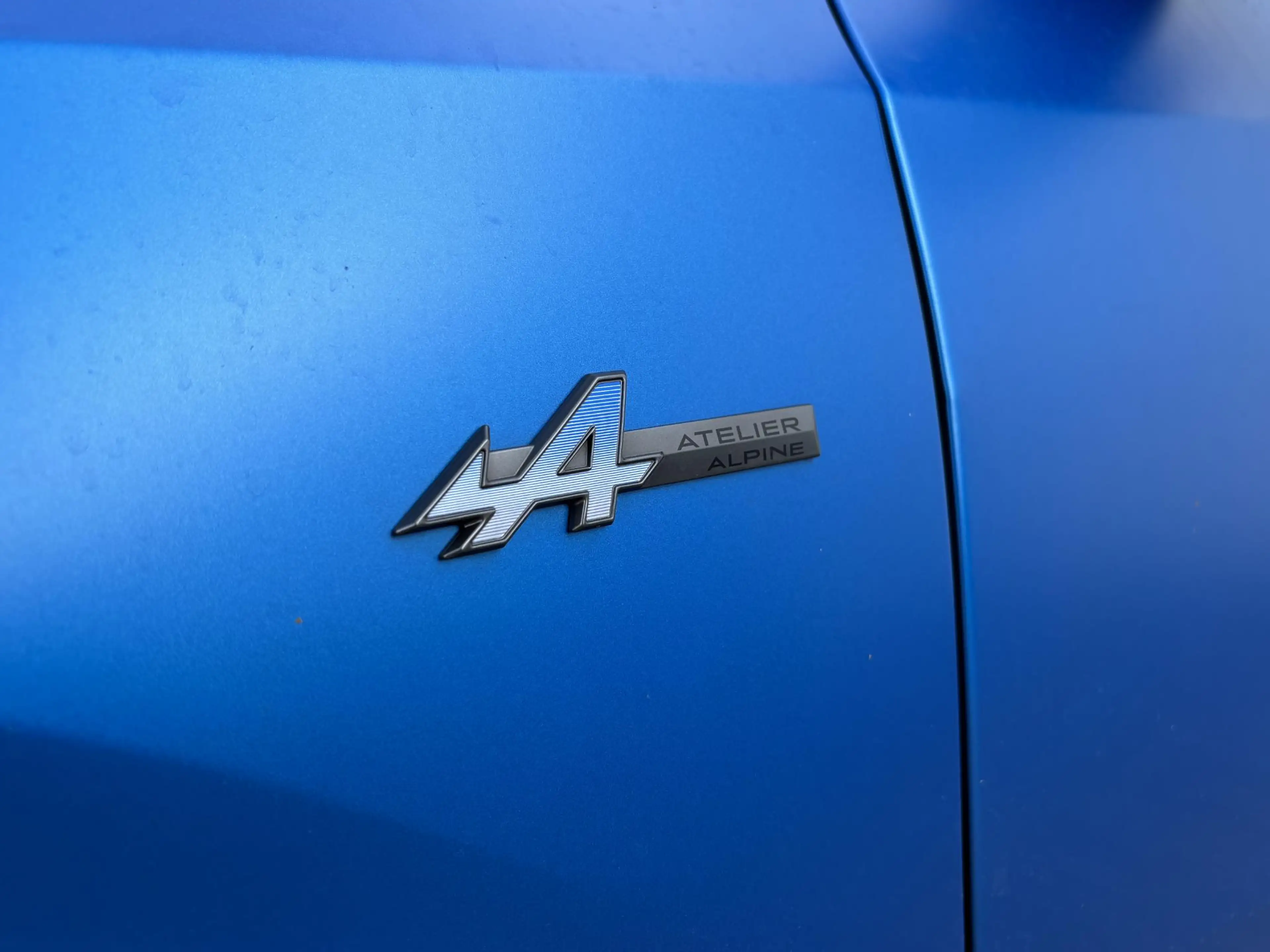 Renault Rafale 1.2 E-Tech 4x4 plug-in hybrid 300 atelier Alpine F — photo 35