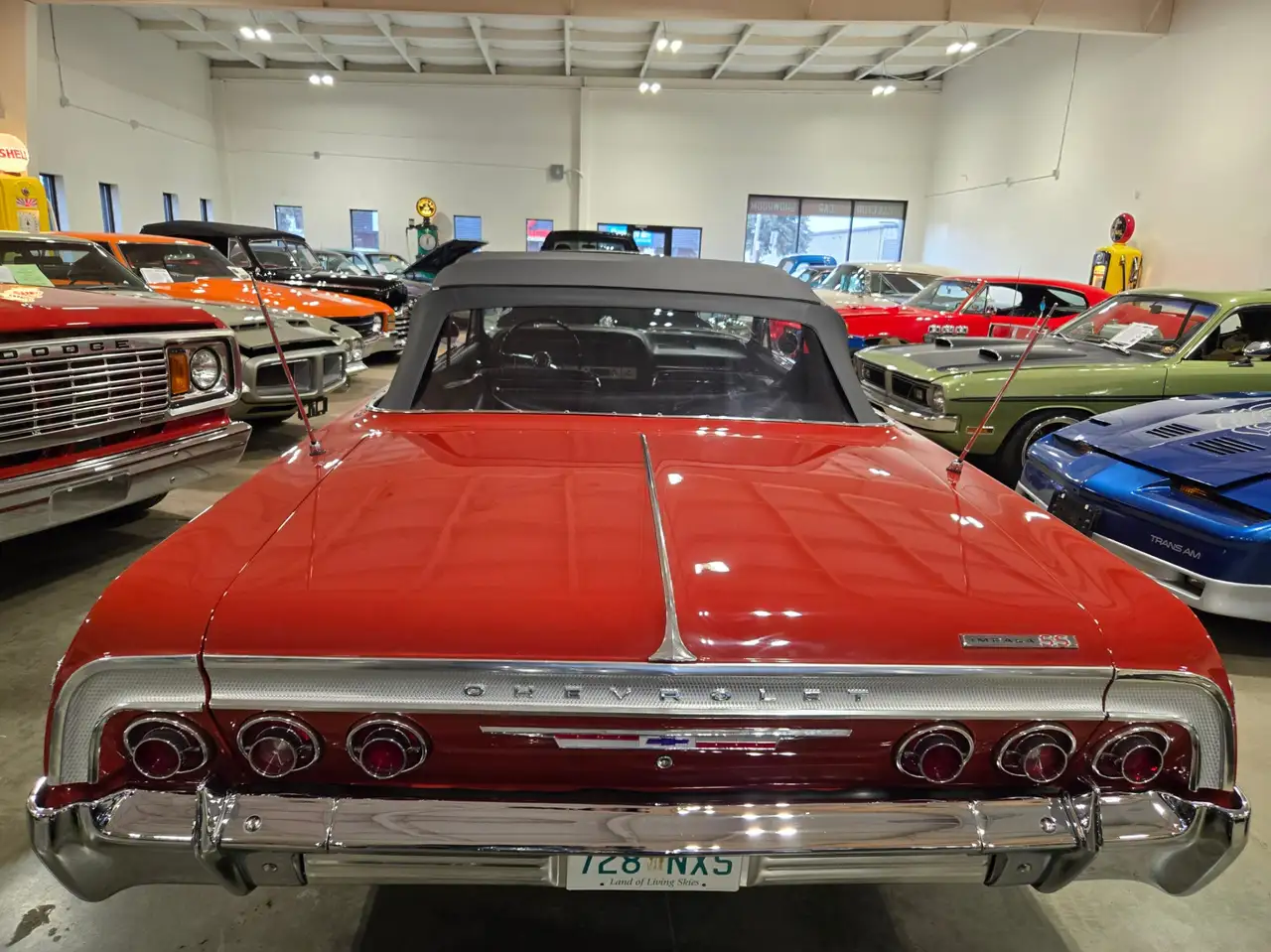 Chevrolet Impala снимка Chevrolet Impala